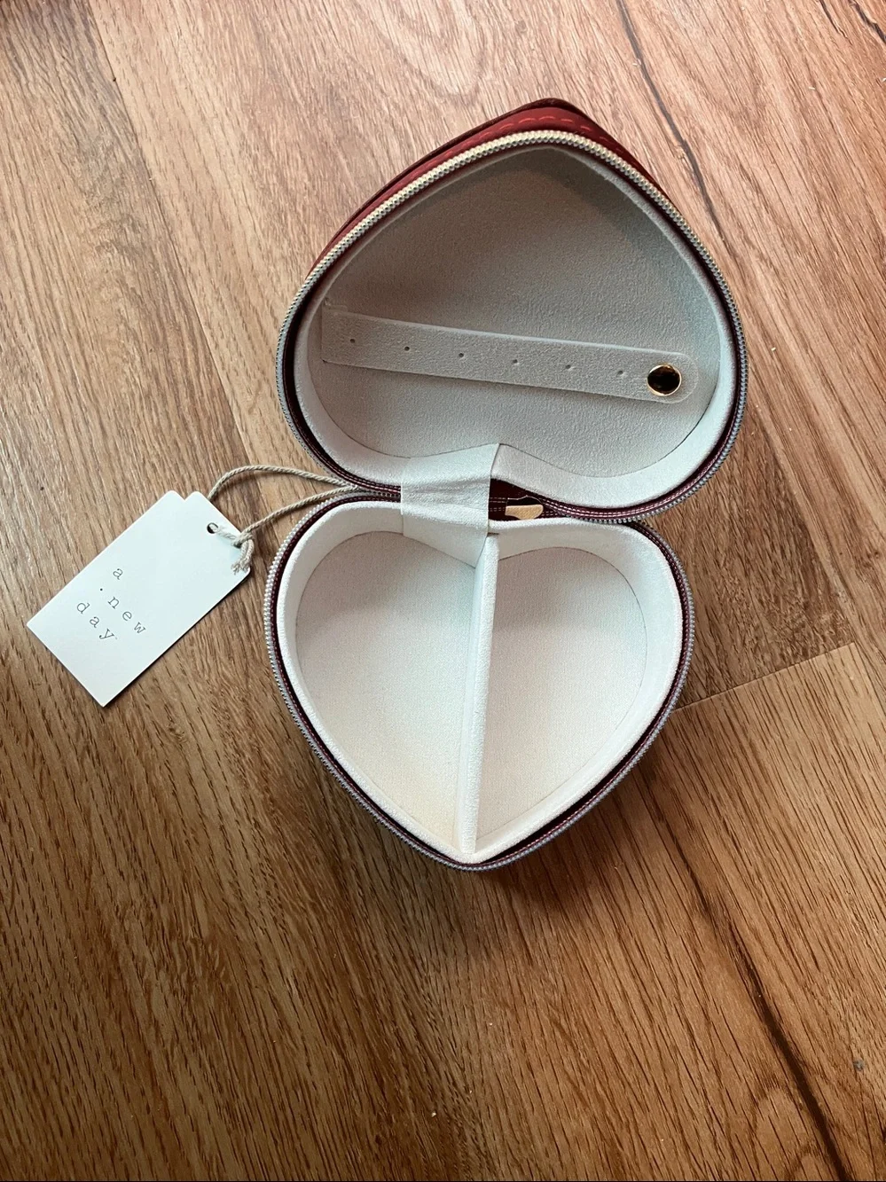 a new day Heart Shaped Jewelry Box Burgundy NWT